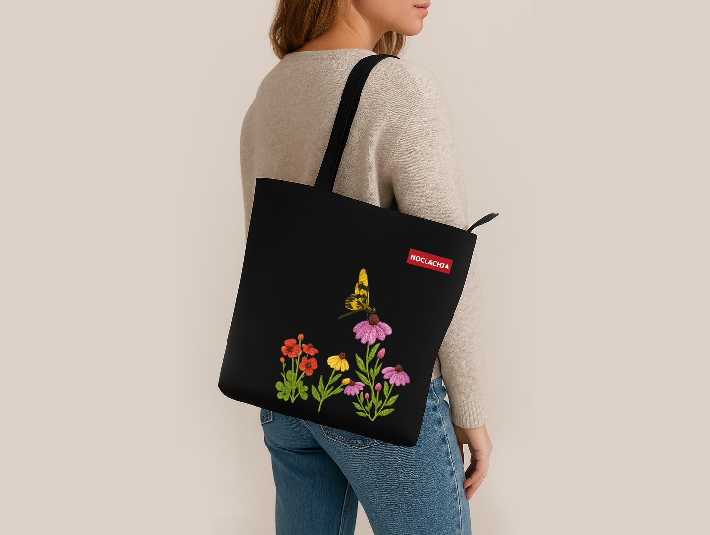 Onathumbi - Everyday Large Tote Bag